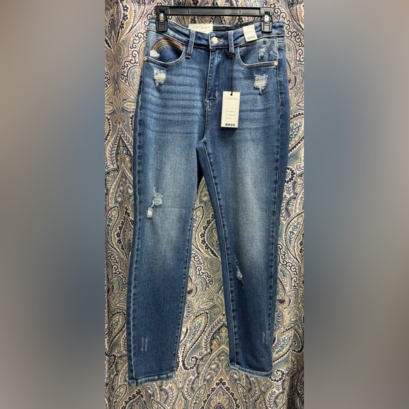 Judy Blue Distressed Skinny Jeans With Rainbow Embroidered Accent - Styl # 88438 - Picture 1 of 7